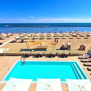 You&me Hotel